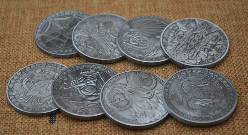 Сувенирна монета със зодия