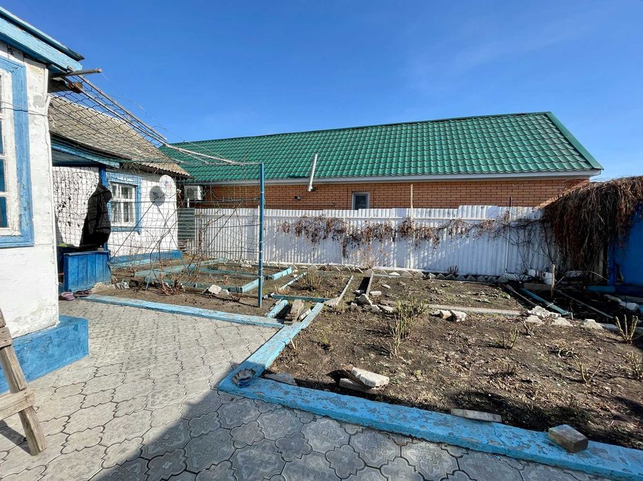 Продажа дома, на улице Абая, пересечение с Рабочей, 85м2, 3 сотки