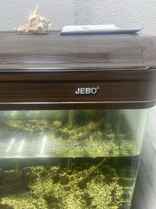 Продам аквариум 250-300 литров