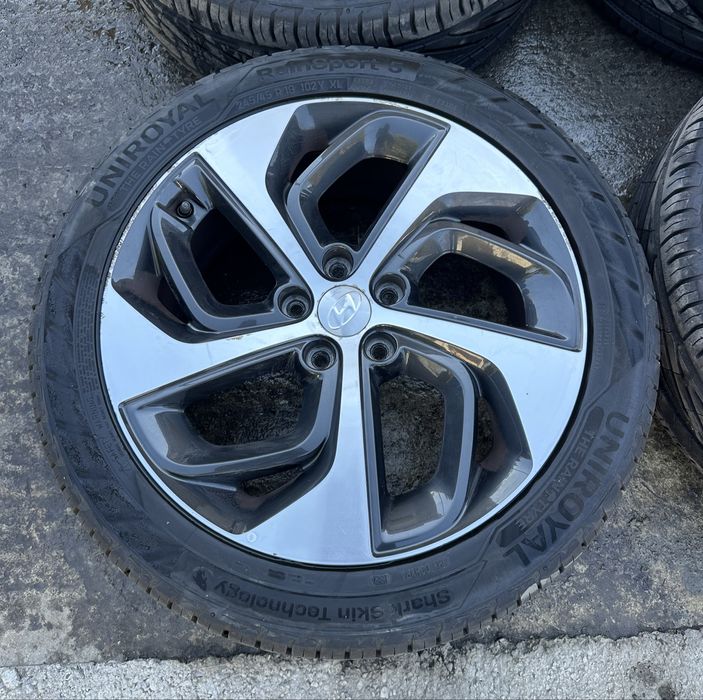 Jante / Roti Hyundai Tucson 245 45 19, dot 2025