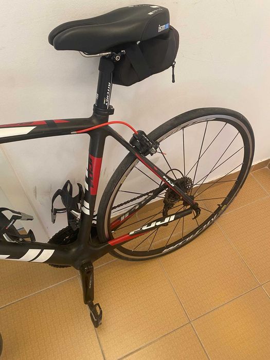 Bicicleta Fuji Grand Fondo 3.0