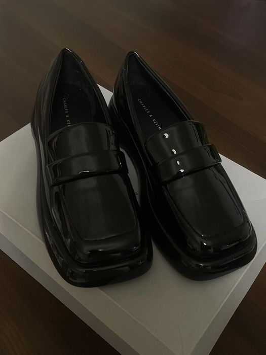 Новые туфли от Charles & Keith, размер 36