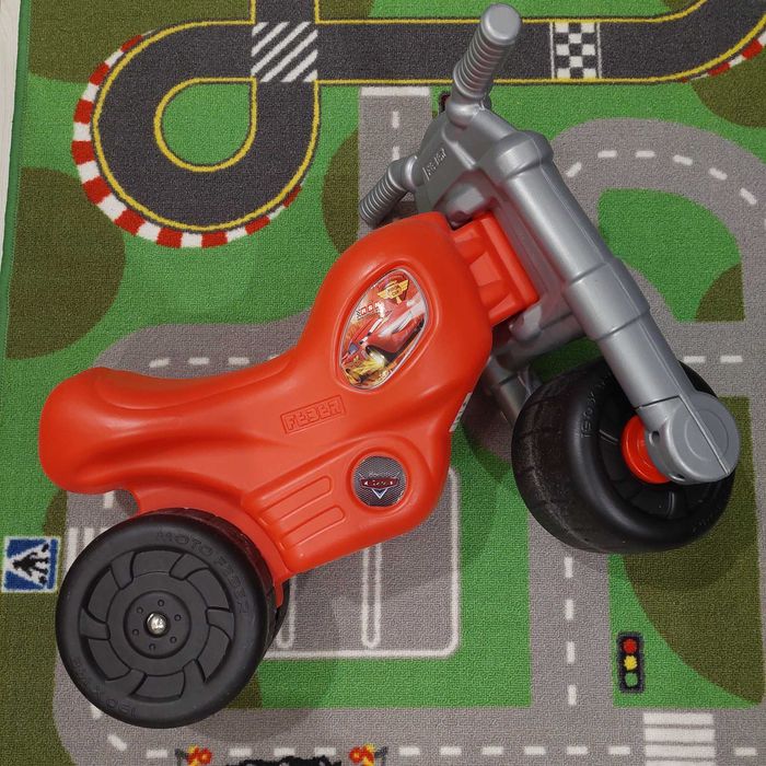 Детско моторче за бутане с крака FEBER