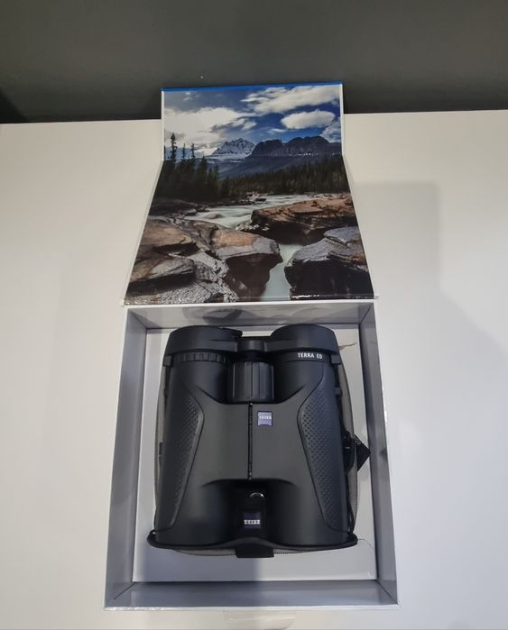 Vand binoclu Zeiss Terra ED 10X42 NOU