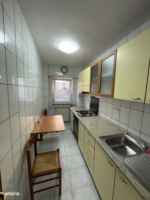 piata muncii  3 minute metrou 45mp decomandata