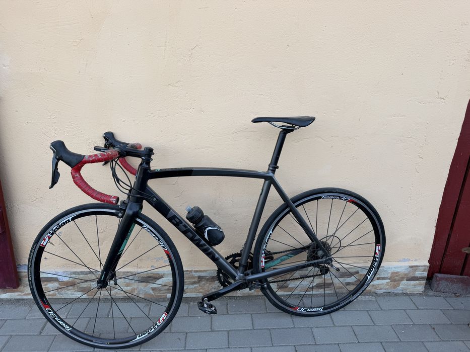 Vând Bicicletă B’Twin