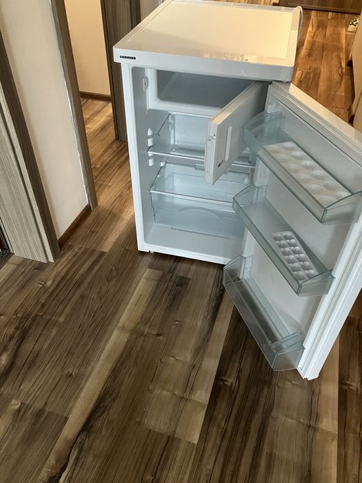 Хладилник с вътрешна камера Liebherr T 1404