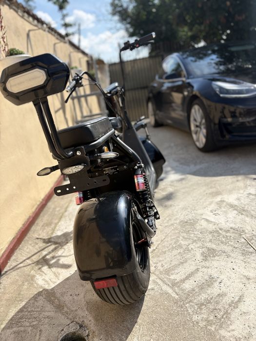De vânzare: Moped / Scuter Electric 1500W – Model 2023 (Rulaj foarte mic)