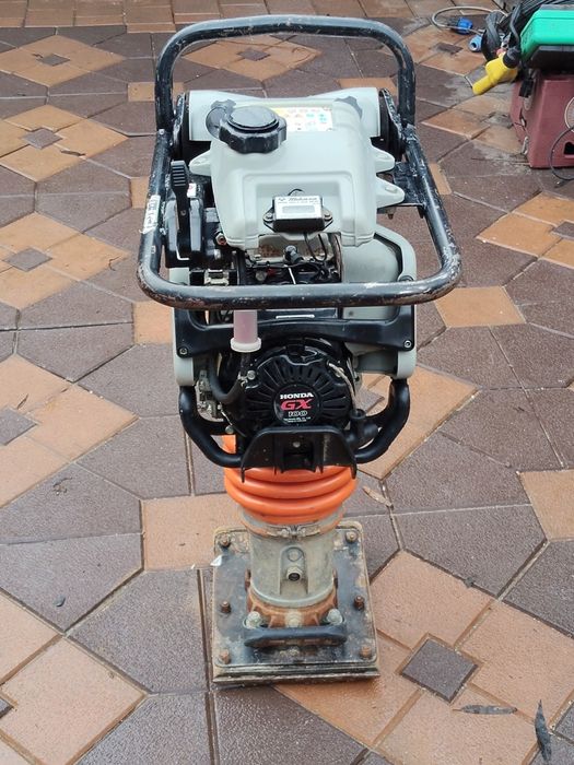 Mai compactor MIKASA  MTX-70E cu 57 ore de functionare