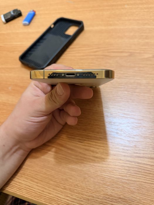 Iphone 13 pro max 9.5/10