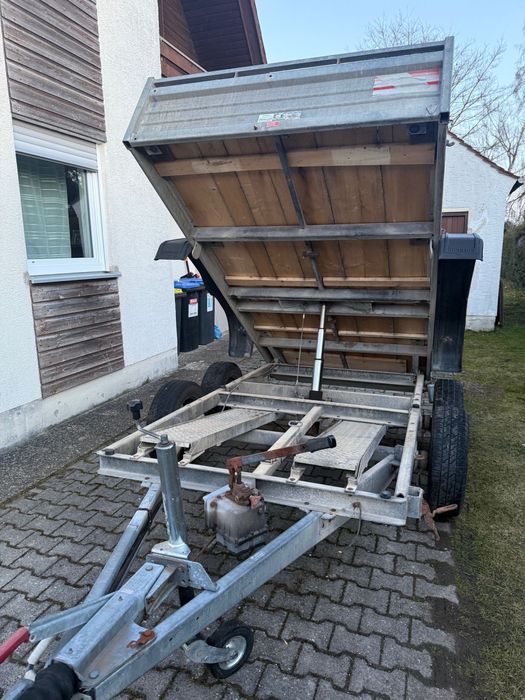 Remorca basculabila hidraulica 2.5 t