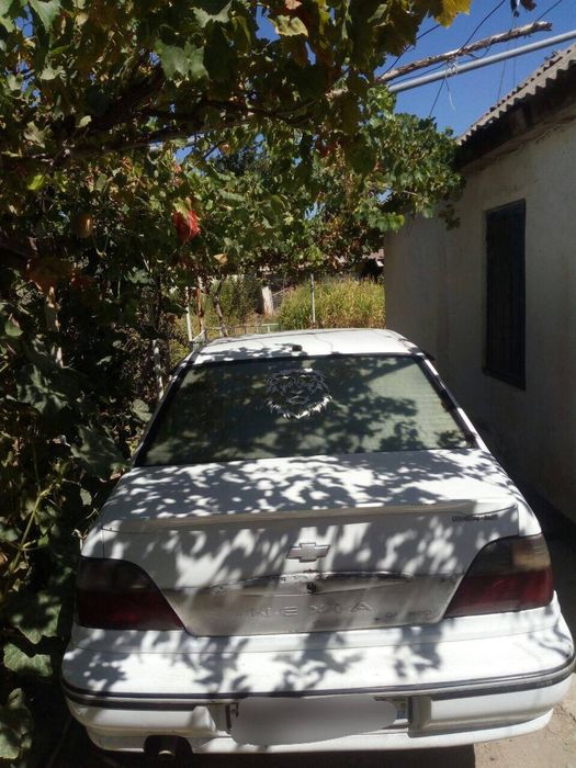 Нексия 1 сотилади