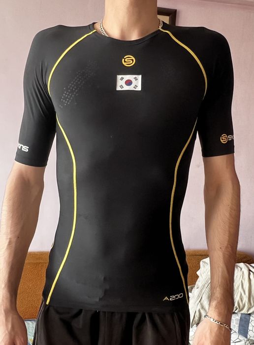 Компрессионная футболка Skins Корея