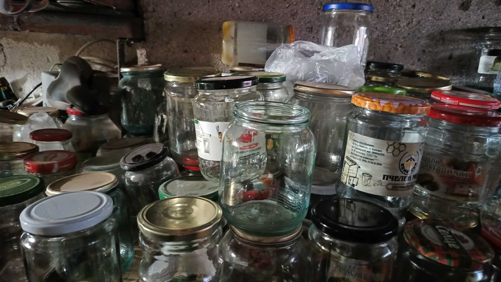 Буркани 680 гр. 550 гр. и др. чисти използвани само веднъж