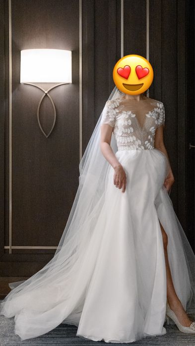 Свадебное платье покупала в IVORY