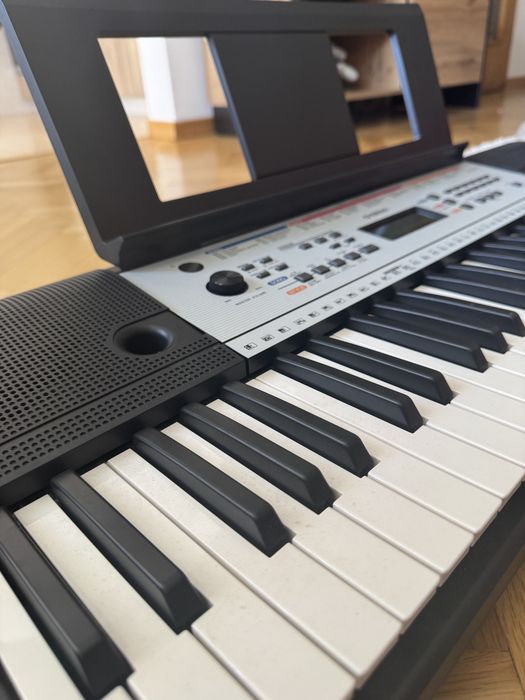 Синтезатор Yamaha YPT-260