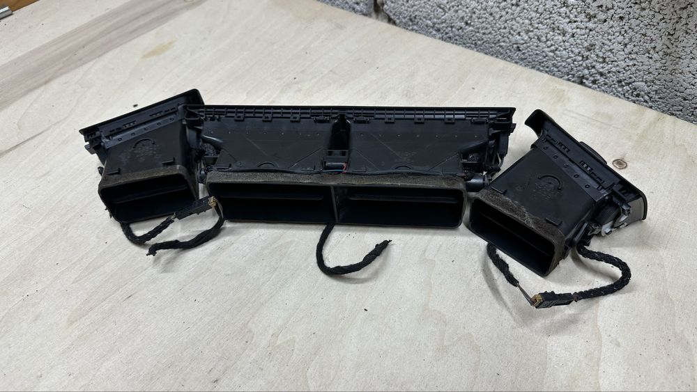 Подлакътник kamei за opel corsa b vw scoda  духалки audi a4 b6 ауди