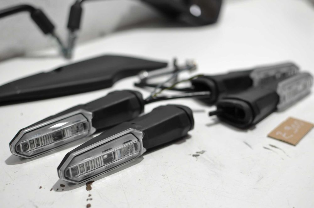 Semnalizari led Kawasaki Z900 originale impecabile Timisoara • OLX.ro