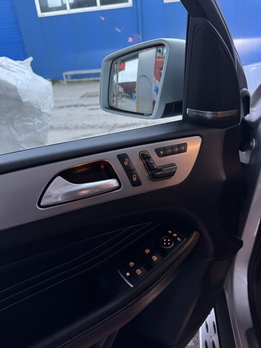 Mercedes-Benz ML W166