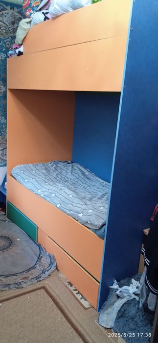 Кровать двух ярусная