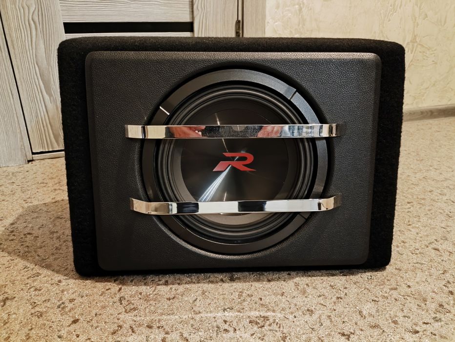 Сабвуфер Alpine R2-W10D4 новый.