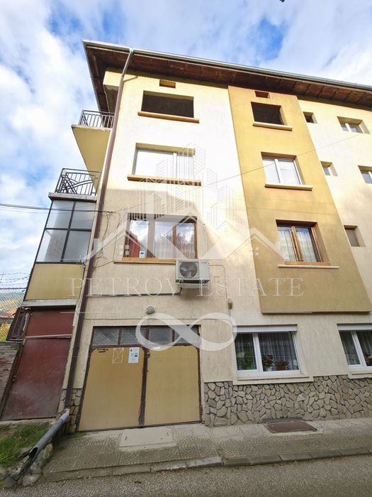 4-стаен в Пазарджик, област-гр.Велинград площ 128 цена 77500