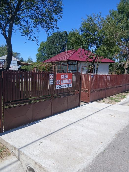 Casa de vanzare in com Caldararu AG