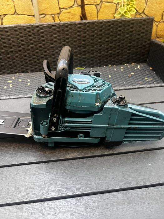 Верижен трион MAKITA EA3201S