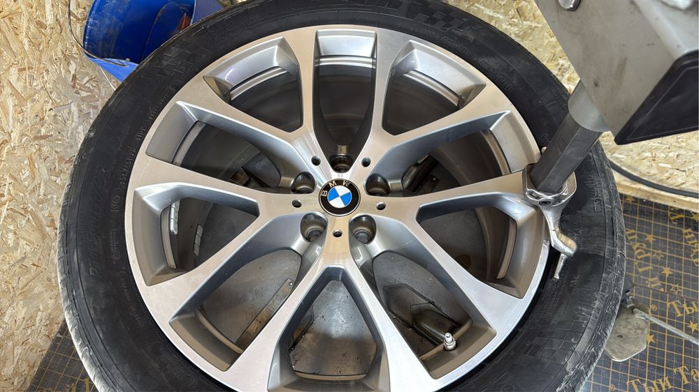 Продам колеса оригинал бмв x5 r 20