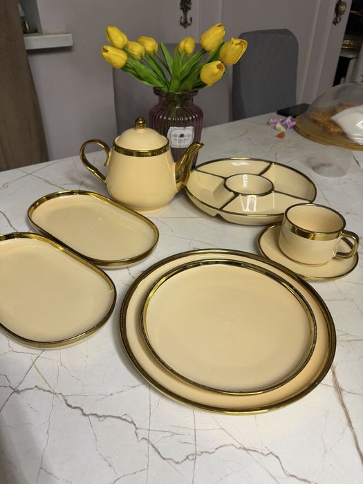 Продам сервиз на 6 персон