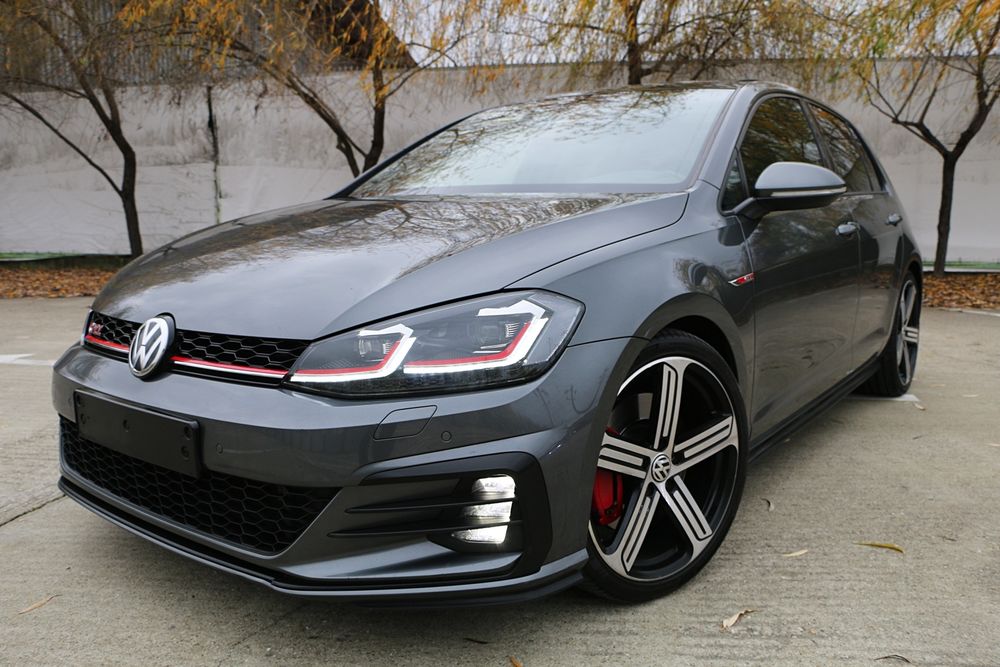 VW Golf 7.5-Facelift  GTi -245cp.Panoramic .cockpit