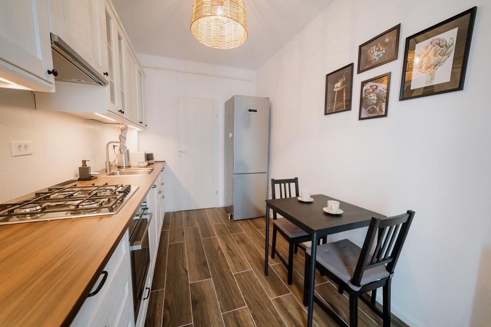 Vând apartament 2 camere decomandat-Grand Kristal disponibil imediat