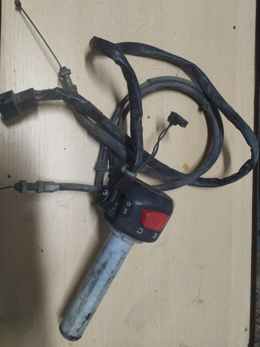 Comanda dreapta completa pentru Suzuki SV model 2001