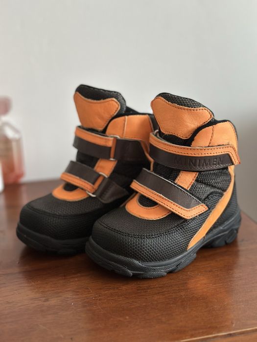 Продам детский обувь 23 р