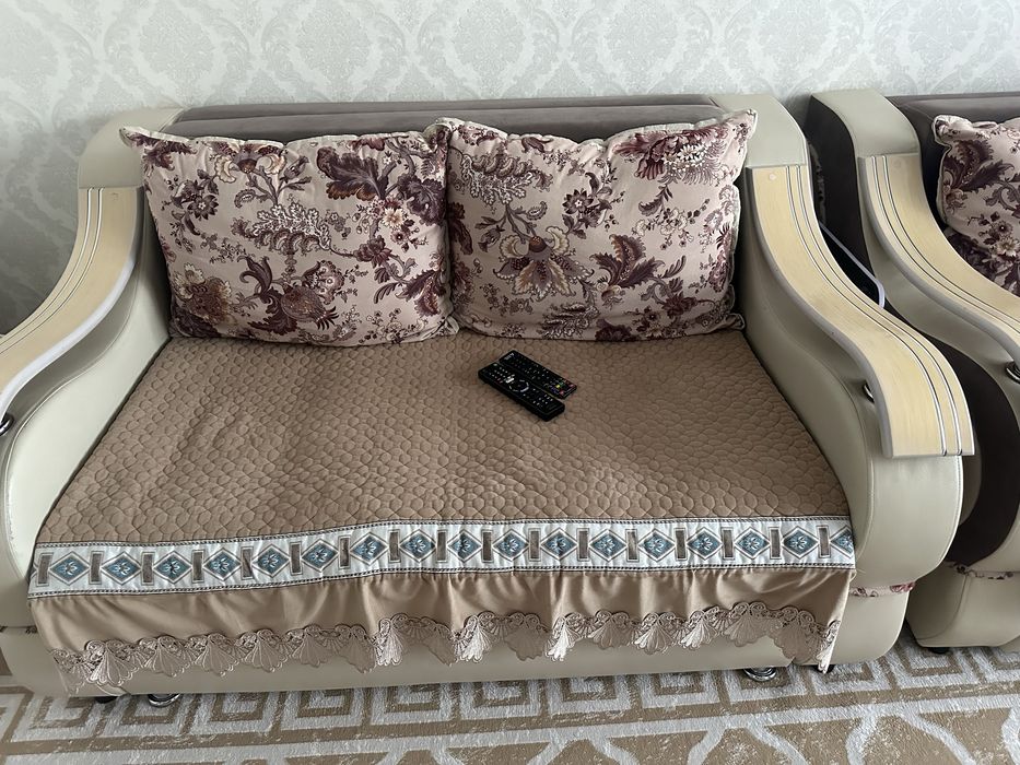 Диваны раскладные 2 шт