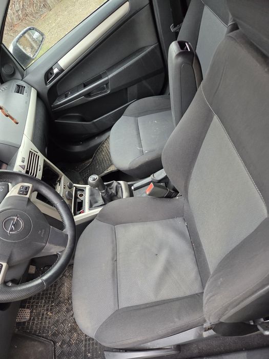 Vând la pachet ambele funcționale