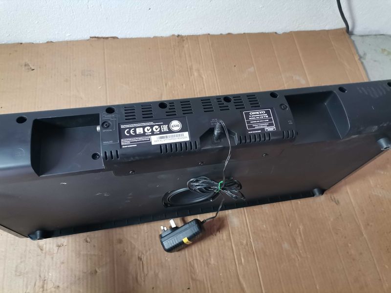 Саундбар  - Onkyo LS-T1