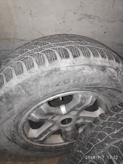 Зимни гуми с джанти за Киа Соренто / Kia Sorento 245/70/16