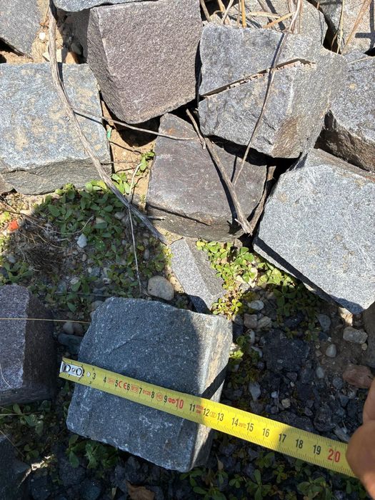 Piatra cubica roci eruptive