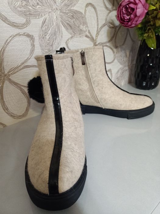 Женские ботинки войлок