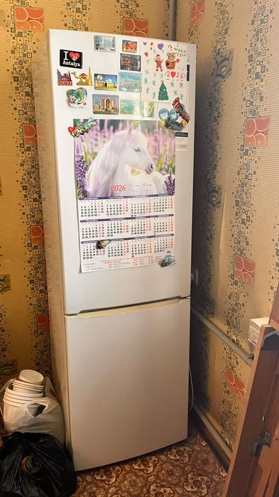 Продам холодильник