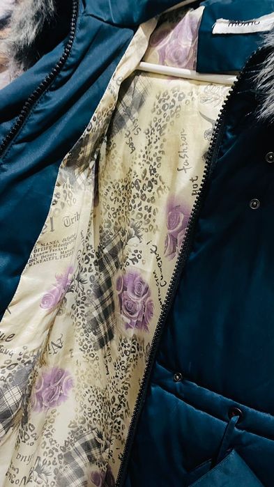 Продам женскую куртку