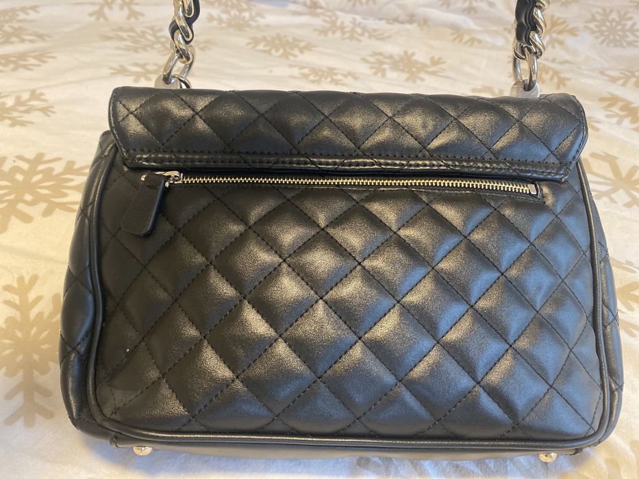 Дамска чанта GUESS