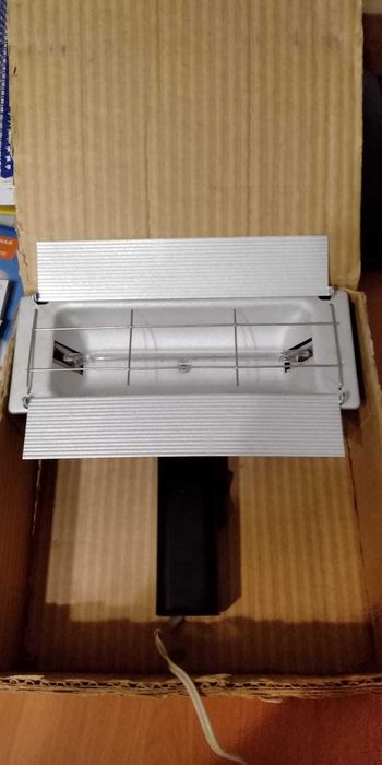 Киноосветитель галогенный KV-1000