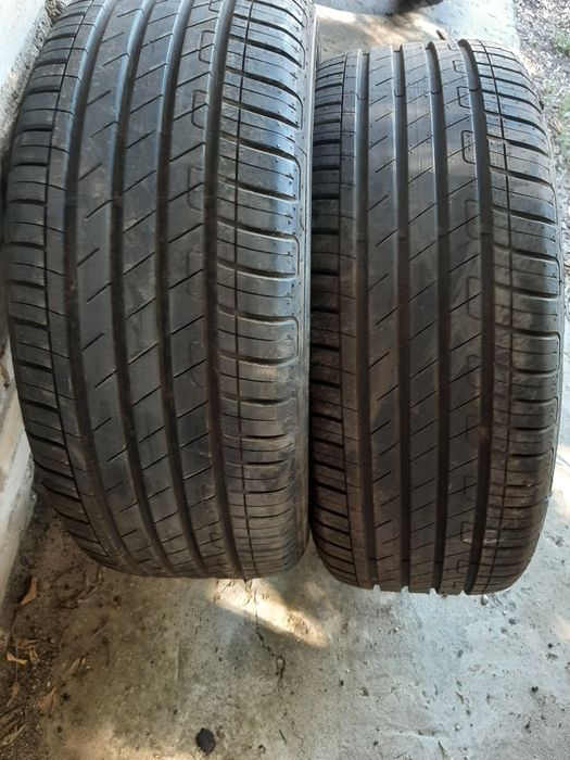 Продам шины 225/55/17 гудиер