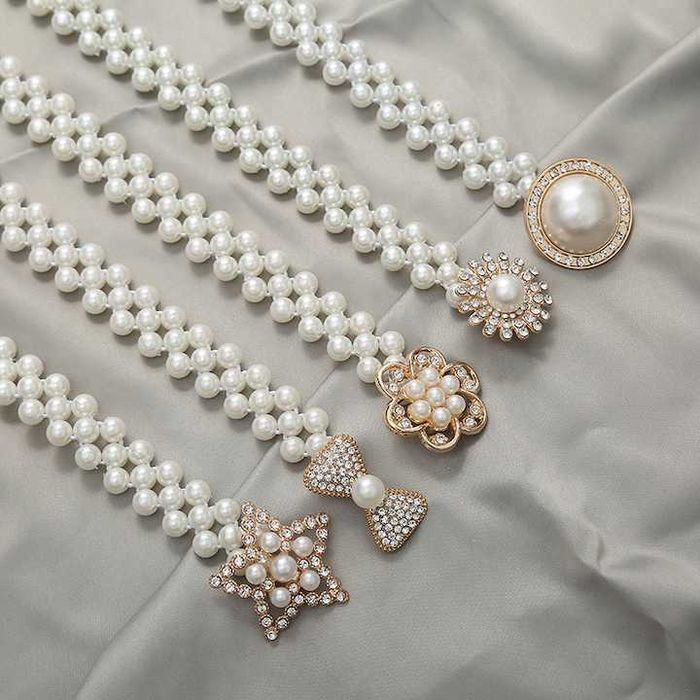 Curea de talie din perle cu catarama aurie noua