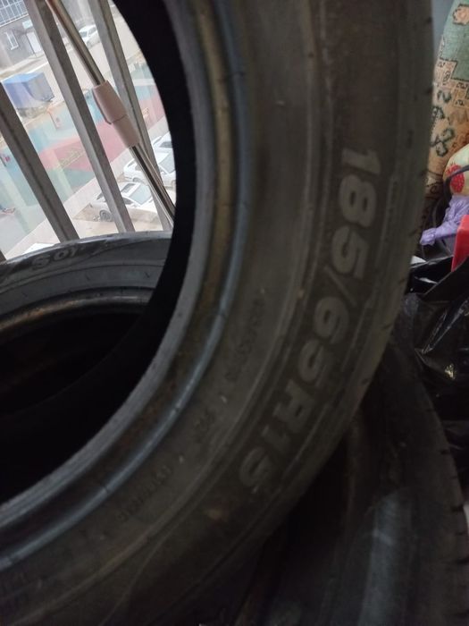 Продам Комплект резины