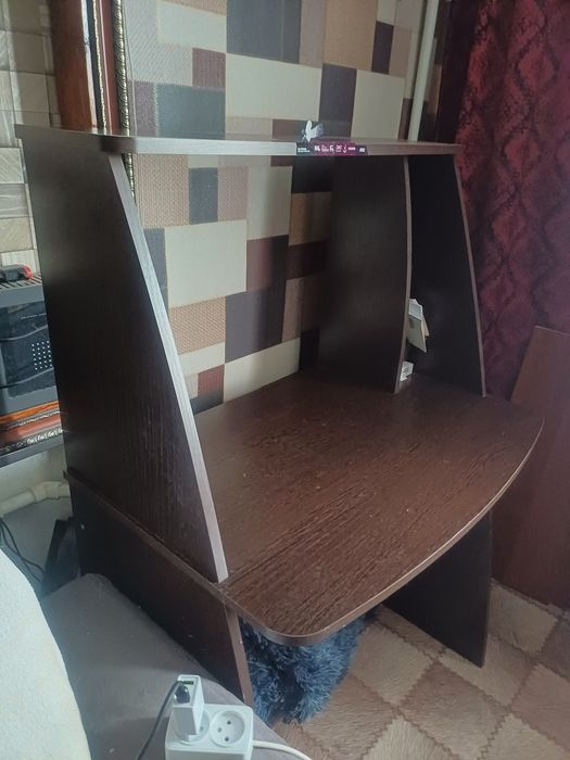 Стол для компьютера