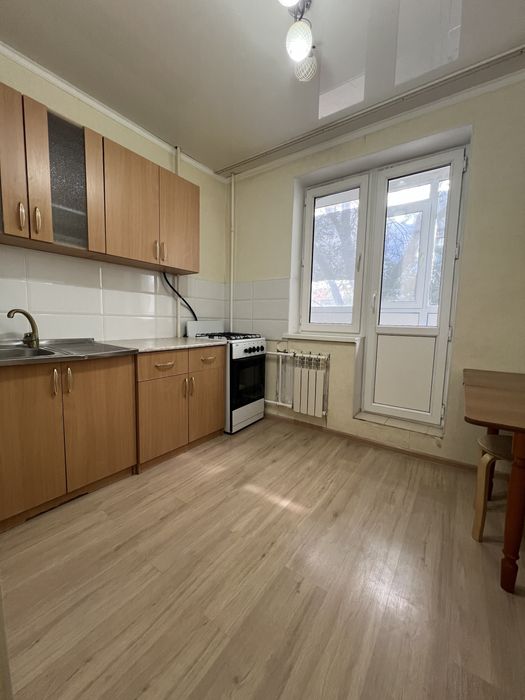 Сдам 1- кв , 2/5, Марата Оспанова