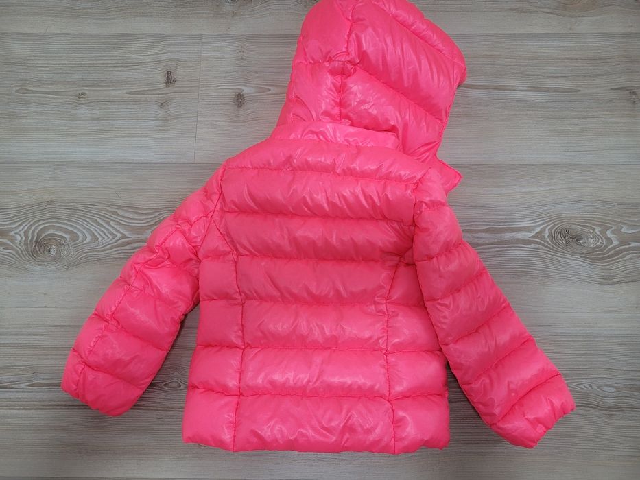 Олекотено яке Benetton